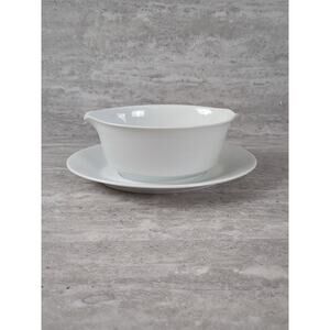 Noritake Gravy Boat Snowville With Attached‎ Under Plate